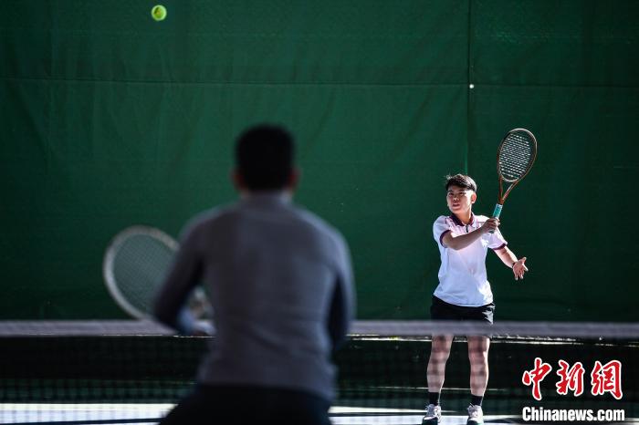 2024西藏业余网球挑战赛圆满落幕 选手展现竞技风