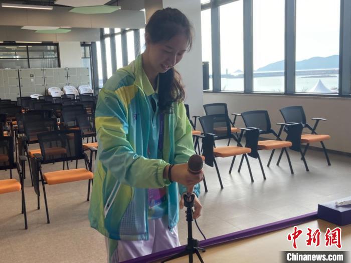 从亚运火炬手到小青荷：崔译文的守护者之路