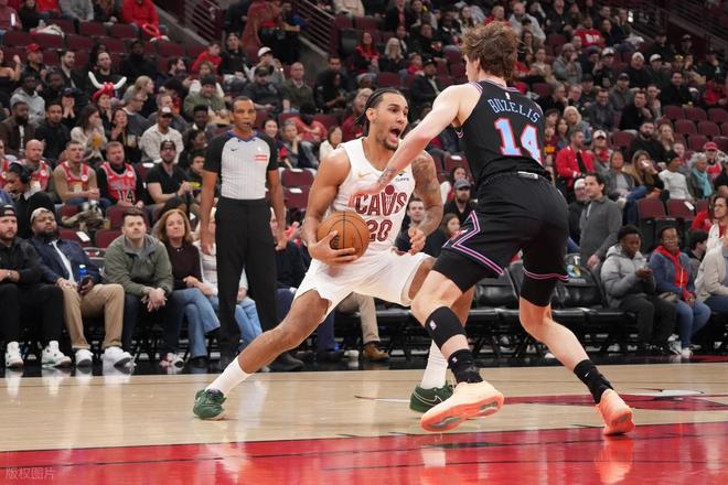 哈登36分单核带队险胜公牛 骑士末节断电仍守胜