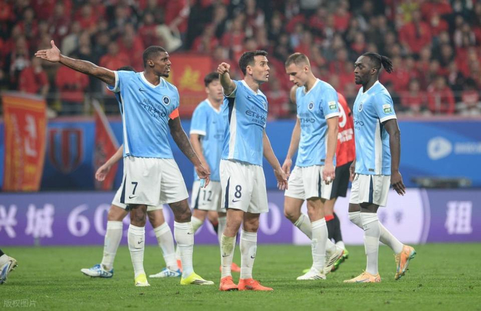 深足主场迎战津门虎 双方陷困境争夺关键三分