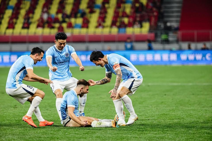 深足主场迎战津门虎 双方陷困境争夺关键三分