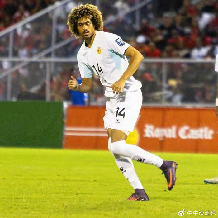 从曼联青训到英冠边缘：钟塔西的天赋陨落之路