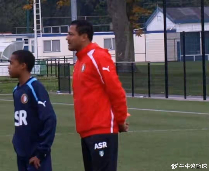 从曼联青训到英冠边缘：钟塔西的天赋陨落之路